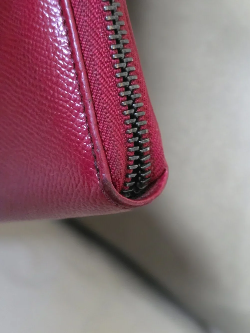 Dolce & Gabbana Red Saffiano Leather Zip Around Wallet Logo Plaque